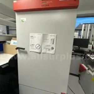Binder model 9120-0178 Incubator